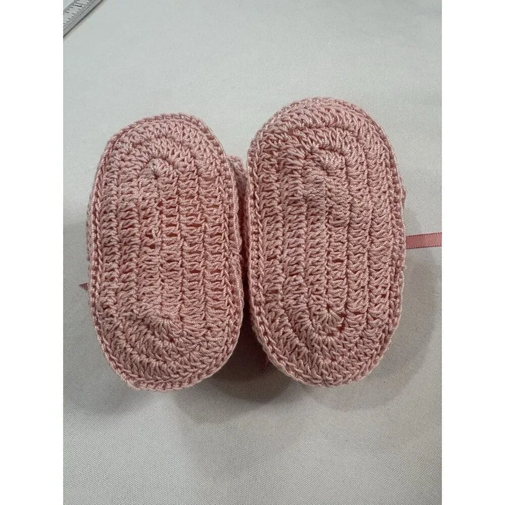 Victorian Style Rose Thread Crochet Baby Shoes With Pink Ribbon Bow